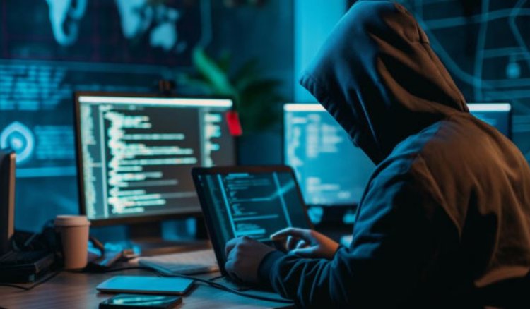 Maharashtra's cyber department warns of an increase in cyberattacks and advises being alert.