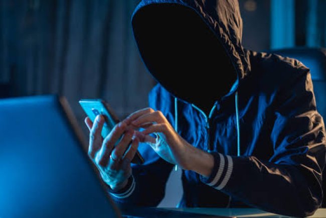How a phone ordered from Jamtara by a deceitful Rajkot man became a legitimate buy in Kolkata: Three states, three phones, one gang