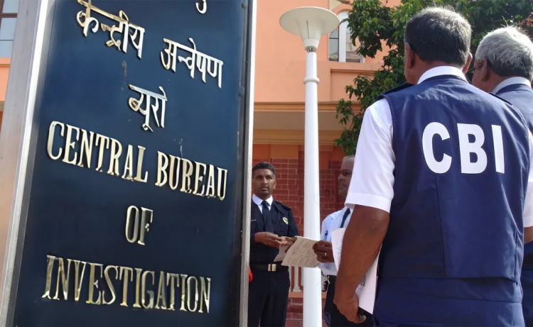 CBI exposes cyber gang, scams ₹350 crore from American citizens; three arrested.